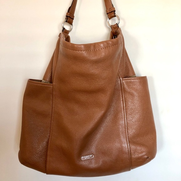 Coach Handbags - Beautiful brown Coach leather bag